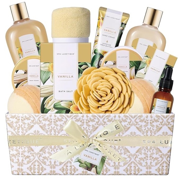 New 12pc Vanilla Bath Gift Set - Picture 3 of 6